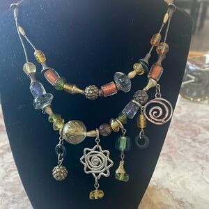 EUC~Woman’s Double Wire Adjustable Multi Stone/Charm Decorative Necklace